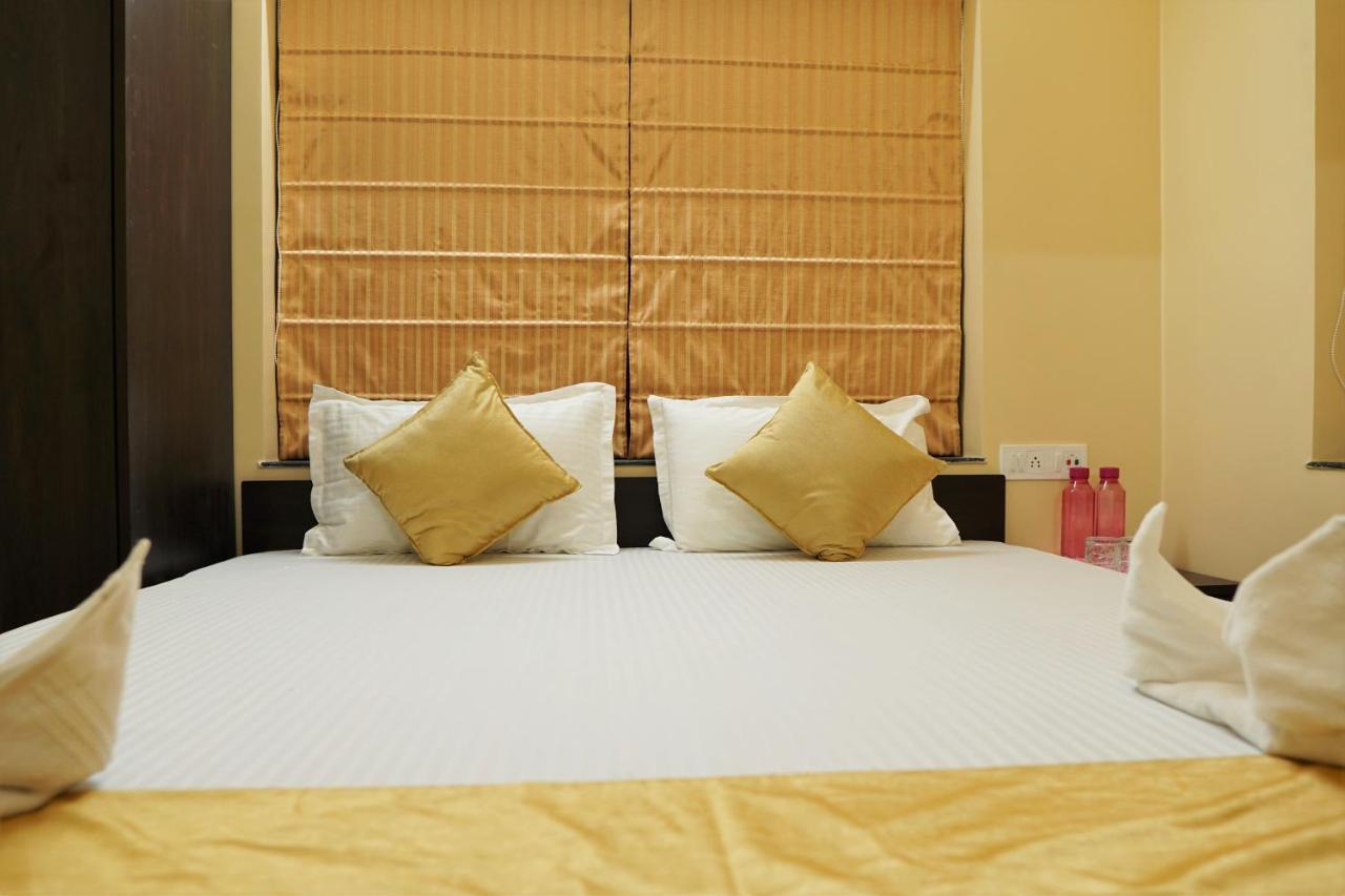 Rama Golden Root New town Hotel Calcutta Buitenkant foto
