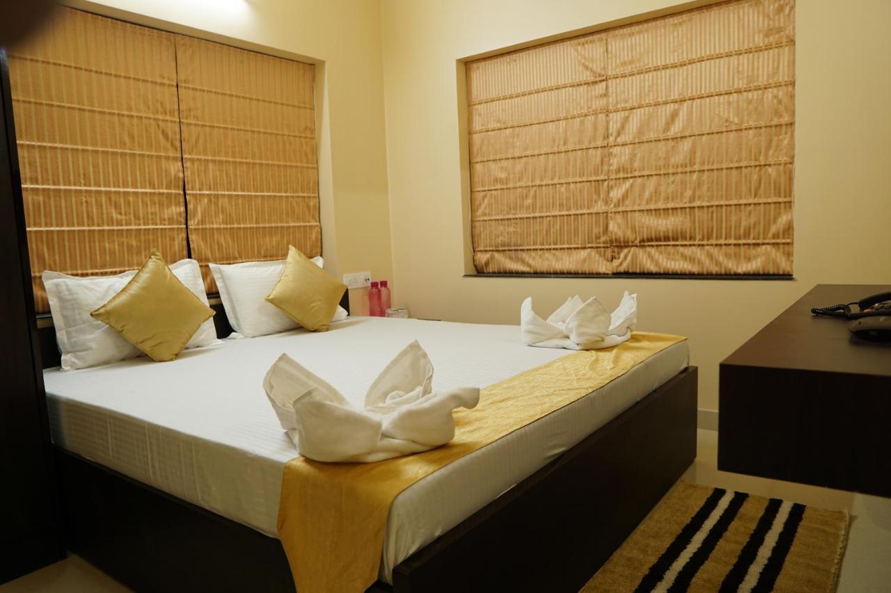 Rama Golden Root New town Hotel Calcutta Buitenkant foto