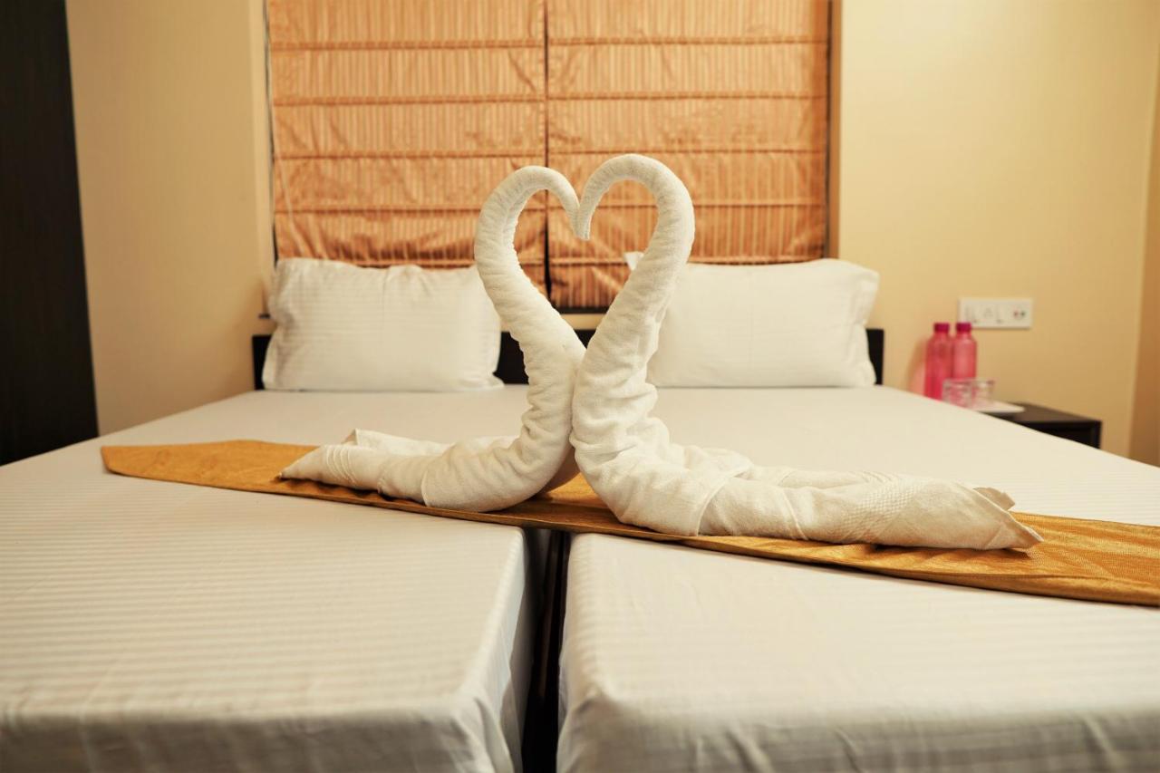 Rama Golden Root New town Hotel Calcutta Buitenkant foto