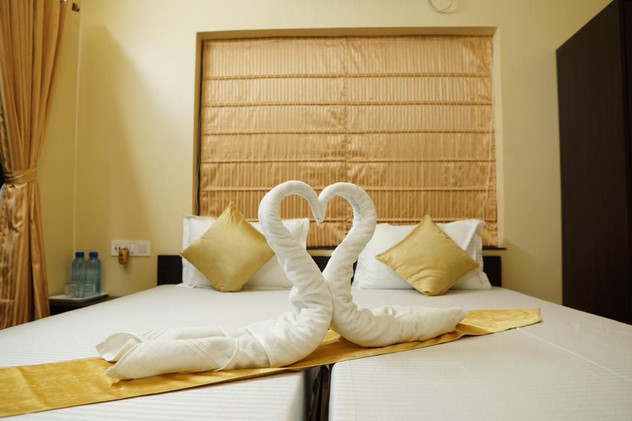 Rama Golden Root New town Hotel Calcutta Buitenkant foto