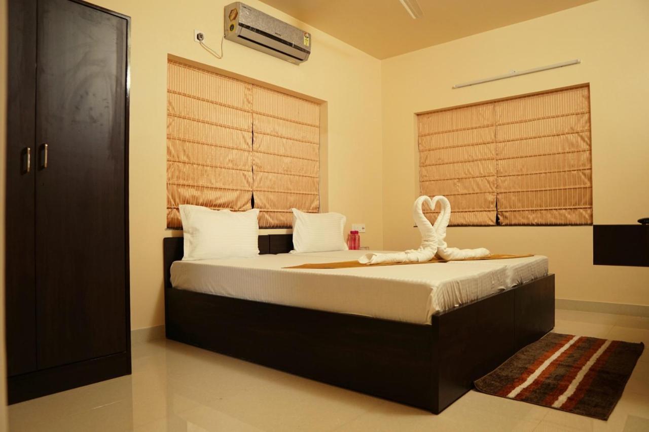 Rama Golden Root New town Hotel Calcutta Buitenkant foto