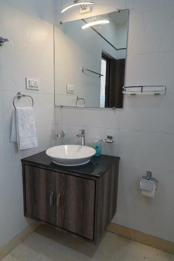 Rama Golden Root New town Hotel Calcutta Buitenkant foto